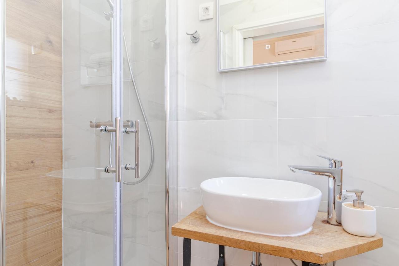 Apartma Augier - Elegant & Spacious - Centre *