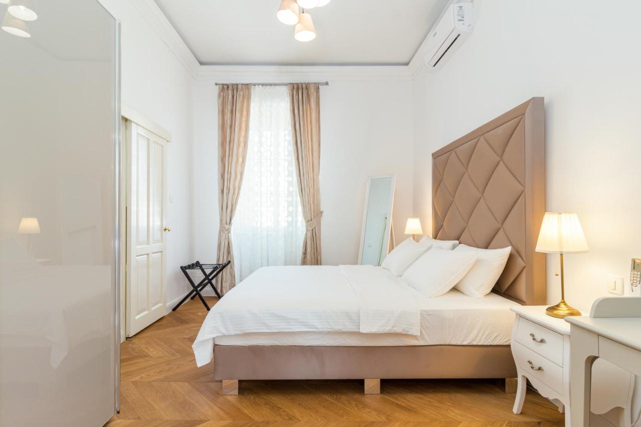 Apartment Augier - Elegant & Spacious - Centre