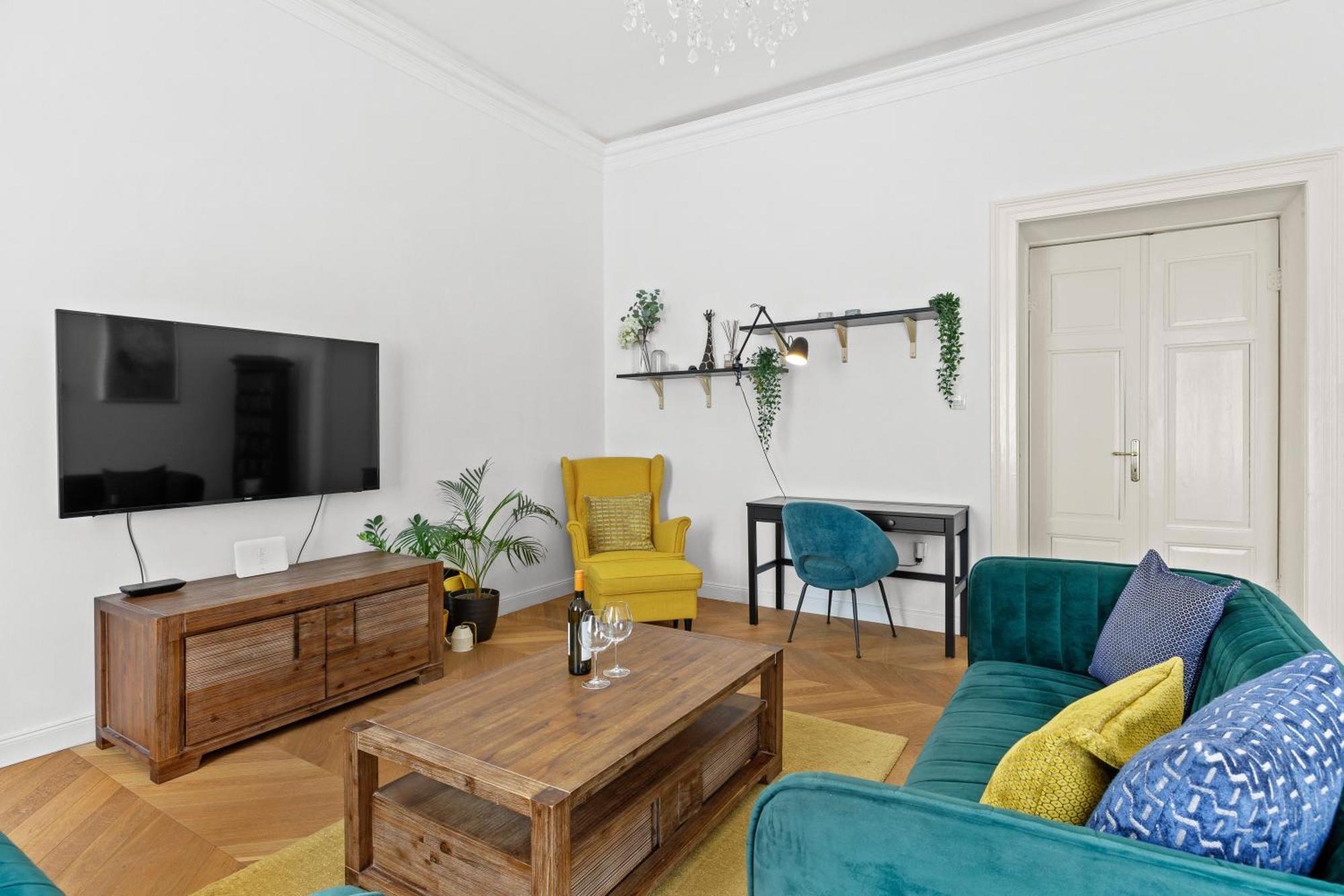 Augier - Elegant & Spacious - Centre Apartment Pula